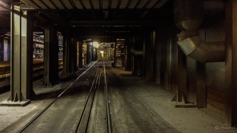 Fahrweg Schiebebuehne Pressen Hangseite